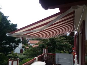 Store coffre motorisé Ambre by marquises installé par AED64